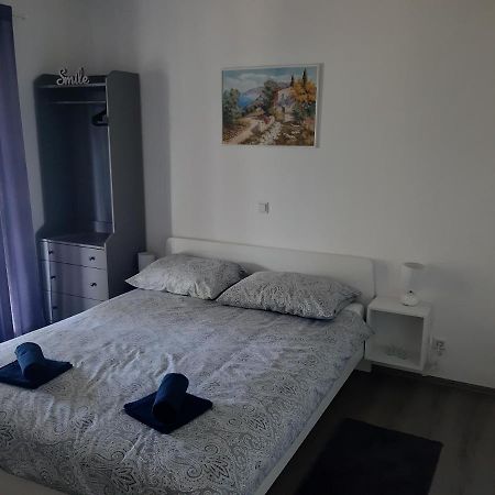 Natasa Apartments Krk Vrh  Екстер'єр фото