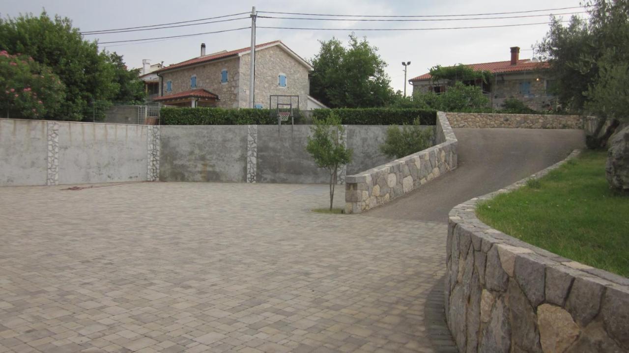 Natasa Apartments Krk Vrh  Екстер'єр фото